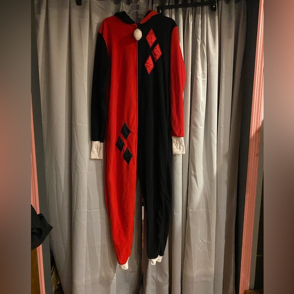 DC Comics Intimates & Sleepwear Harley Quinn One Piece Jumper